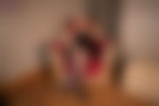 amy-w-wank-whilst-waiting-100.jpg